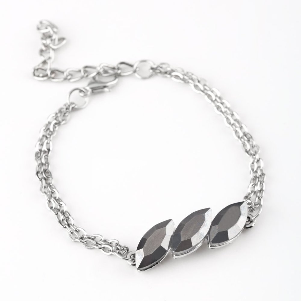 Paparazzi Pretty Priceless Silver Bracelet